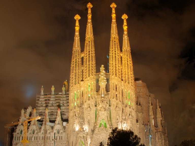 sagrada familia schedule