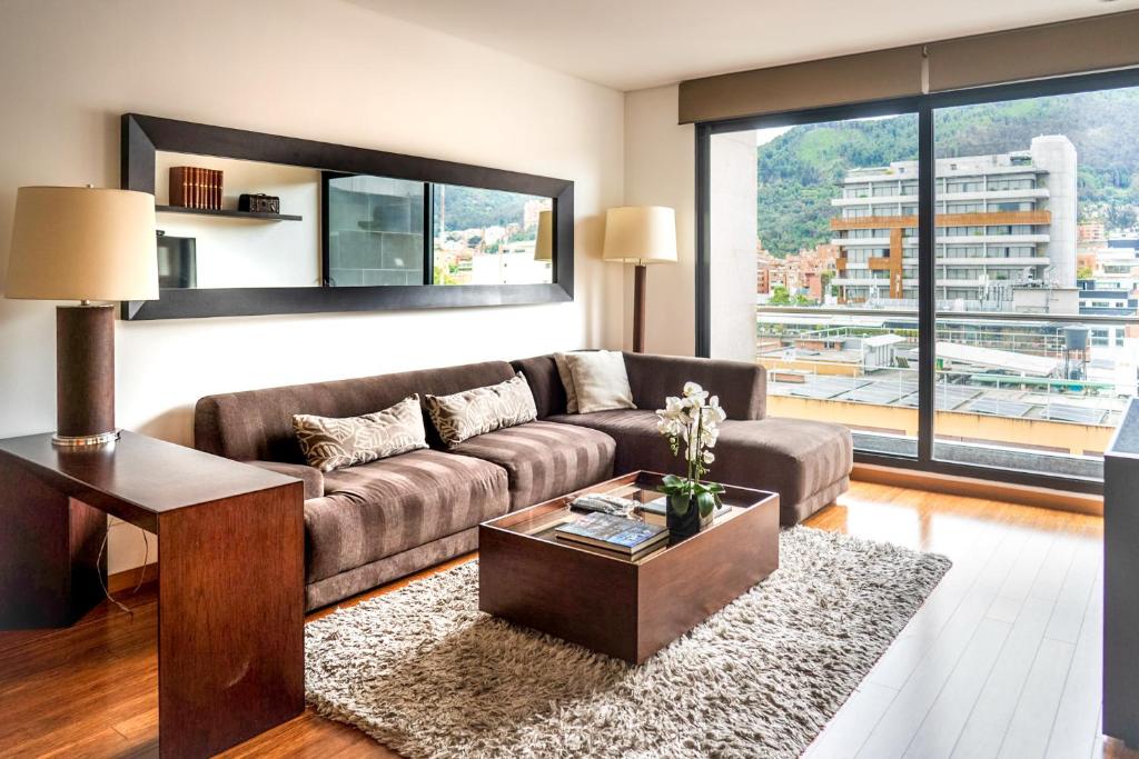 93 luxury suites & residences bogota