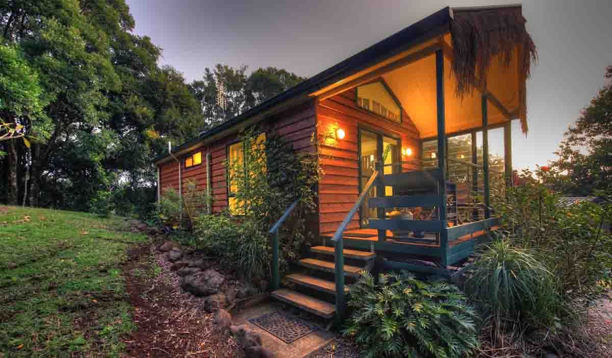 cheap accommodation sunshine coast hinterland