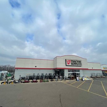 tractor supply plainwell mi