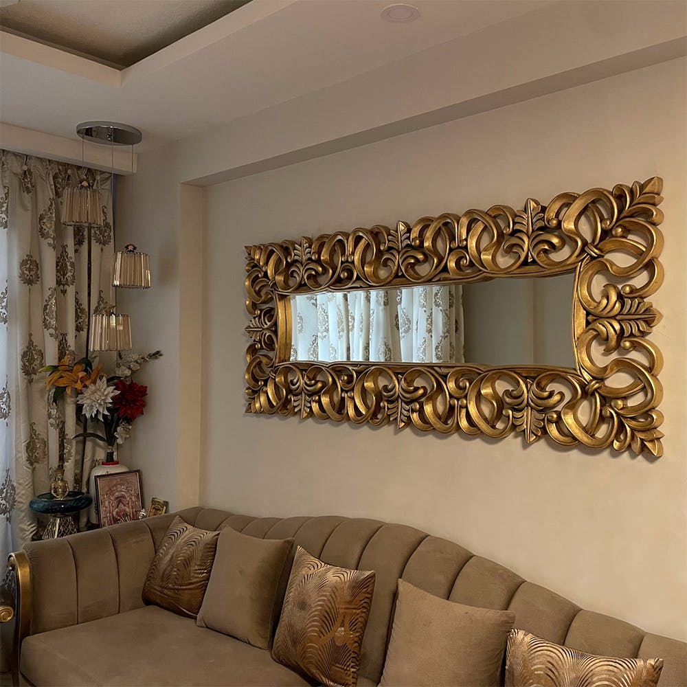 decorating walls with mirrors