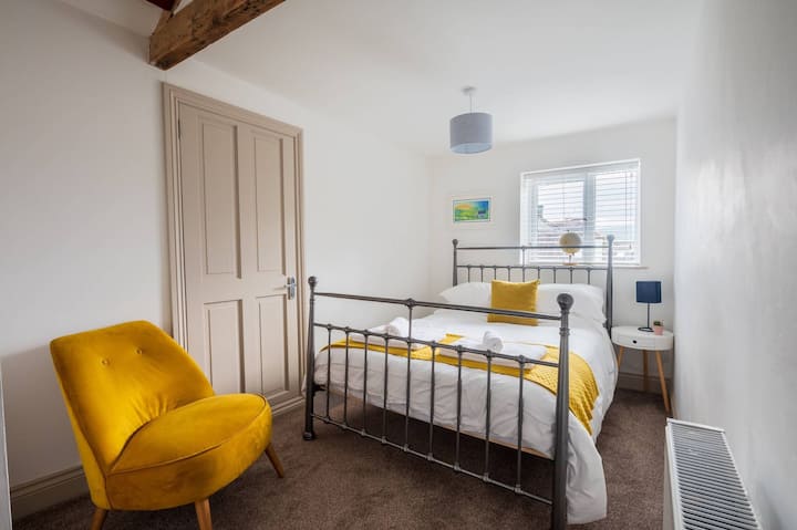 airbnb llandeilo