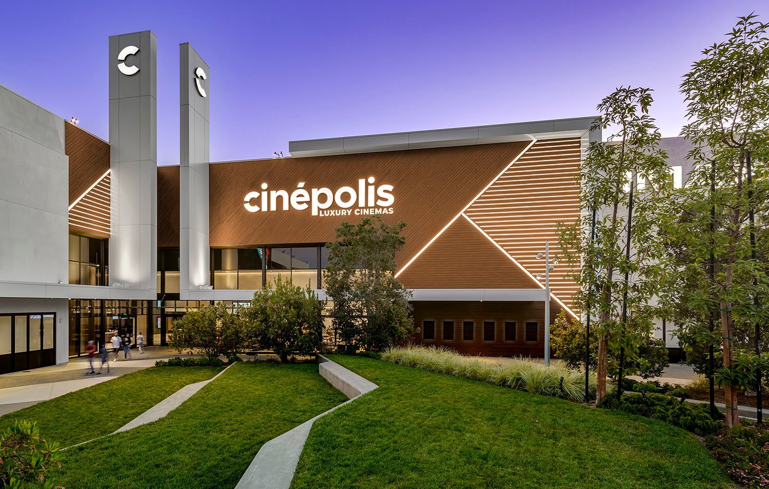 cinepolis la