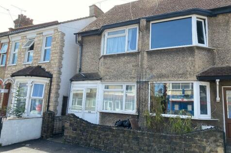 2 bedroom house to rent in westcliff-on-sea