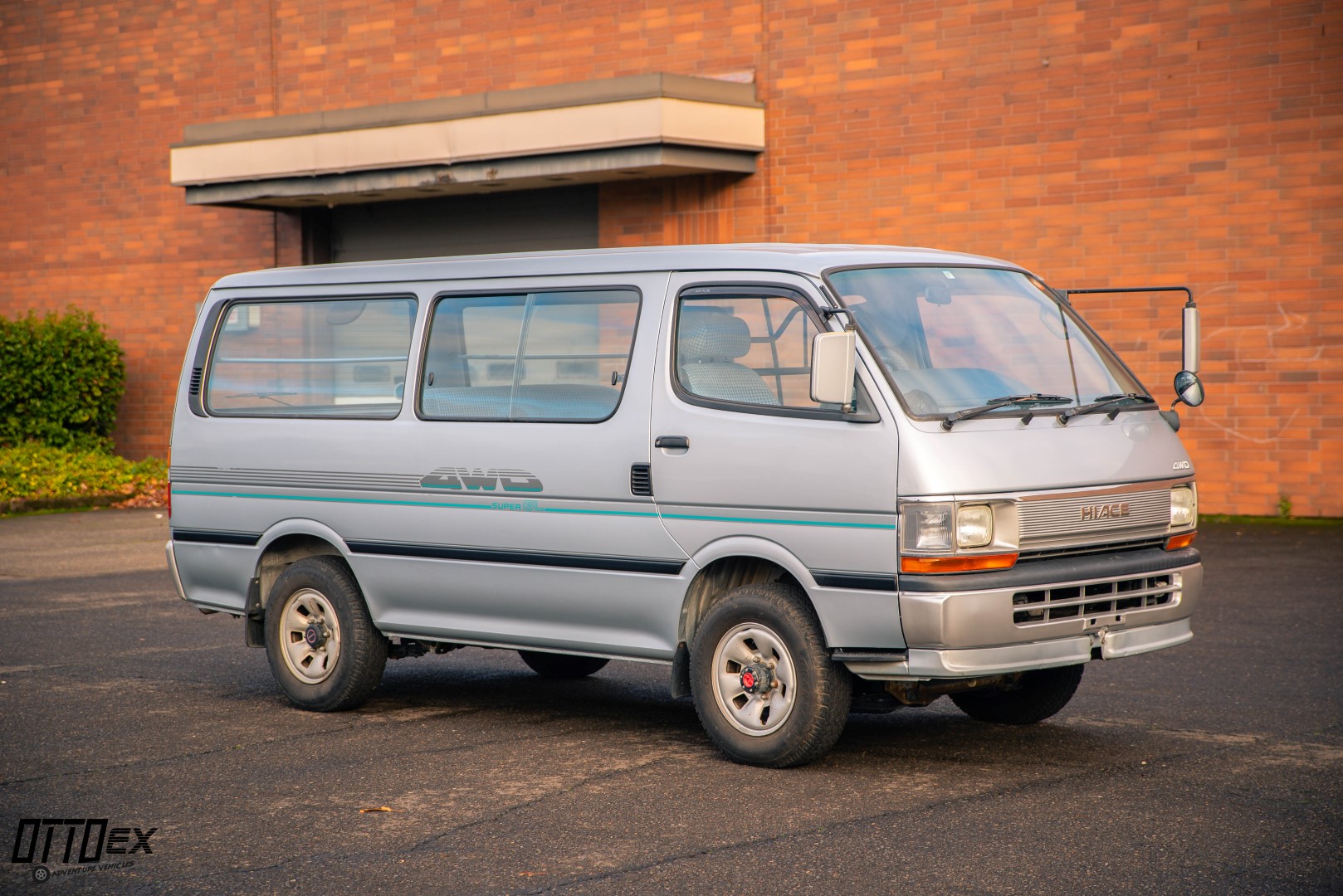 toyota hiace gl 4x4