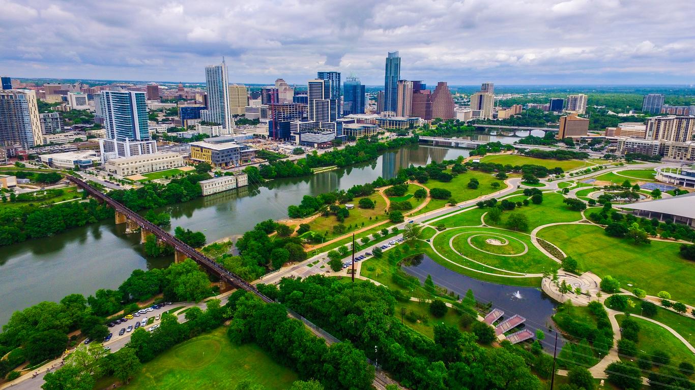 flights to austin today