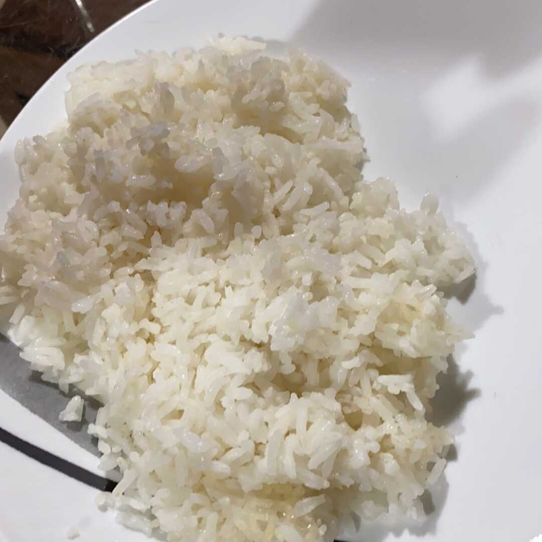200 grams of rice calories
