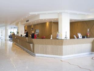 hotels catania airport