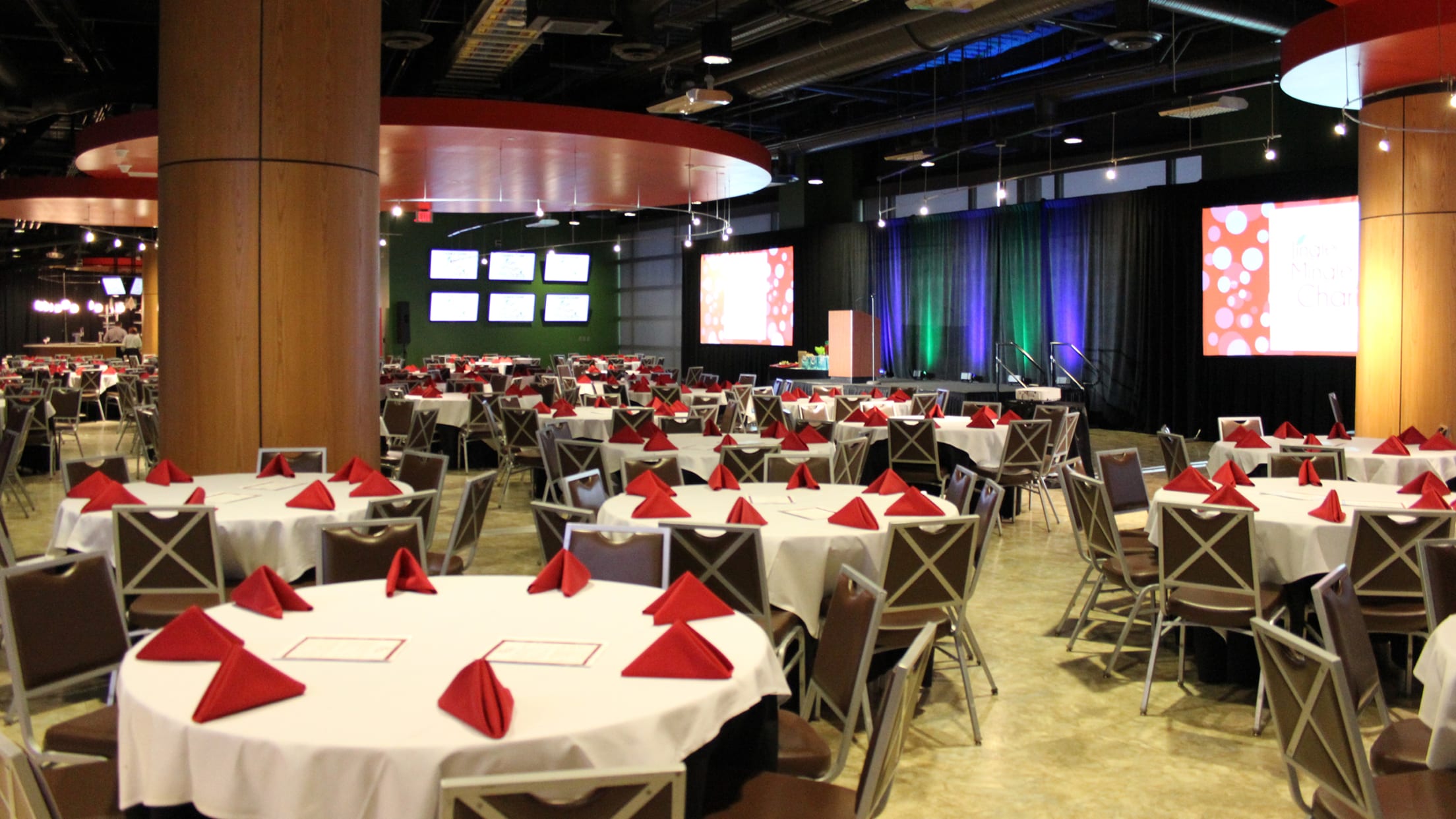 busch stadium redbird club