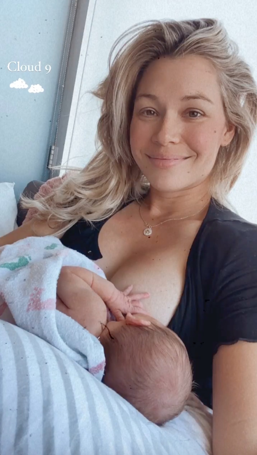 natural boobs mom