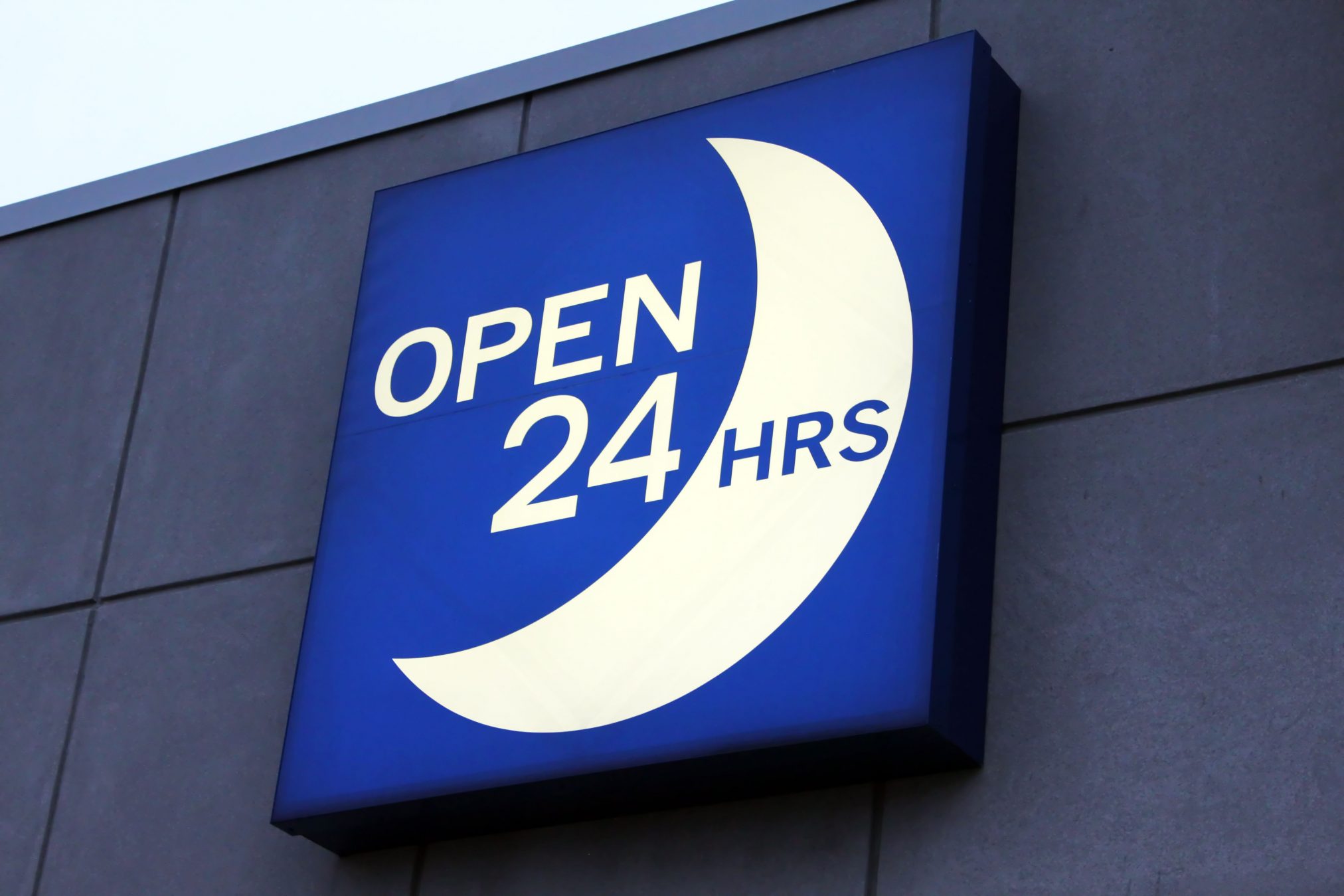 24 hour pharmacy hours