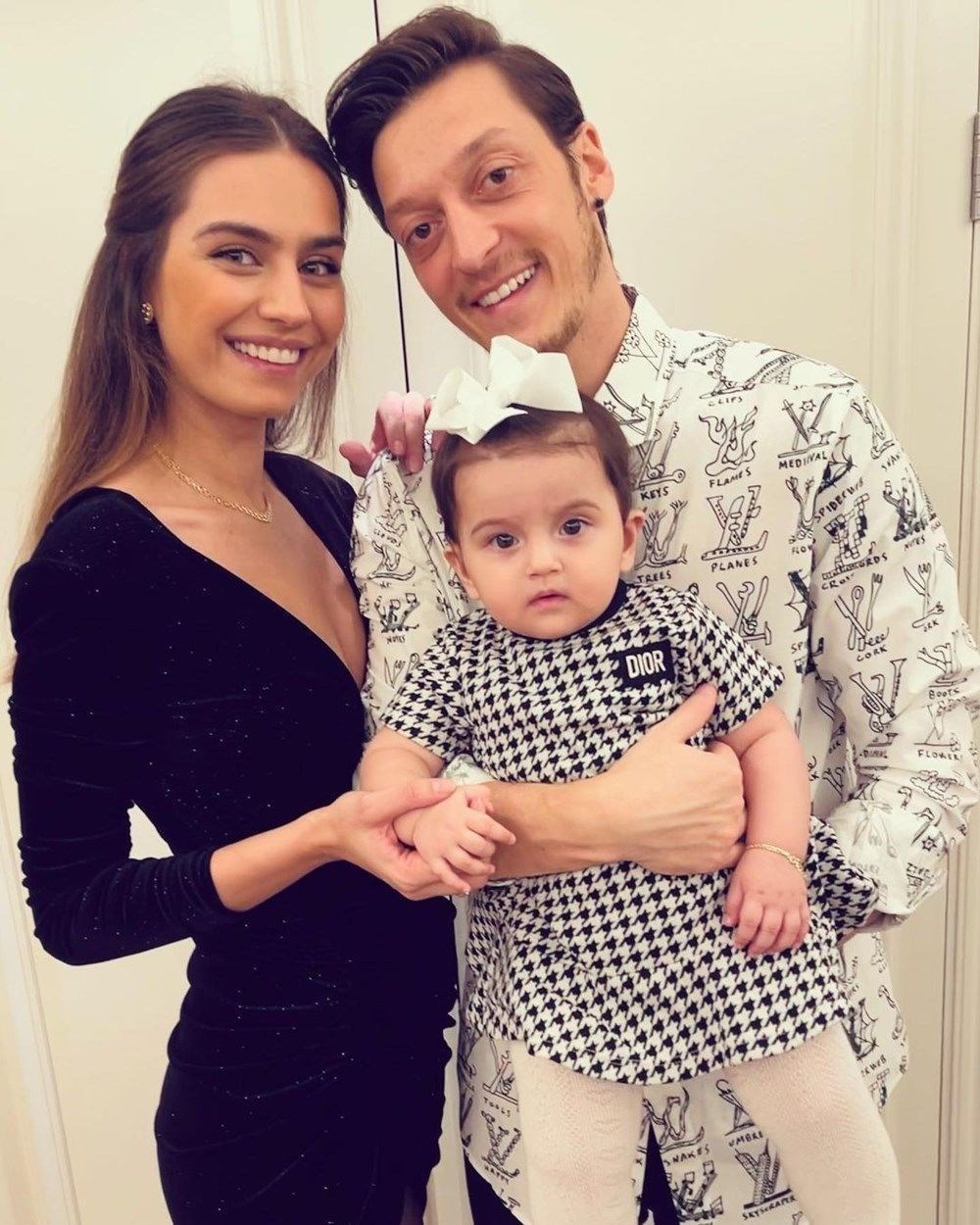 mesut özil in karısı kim