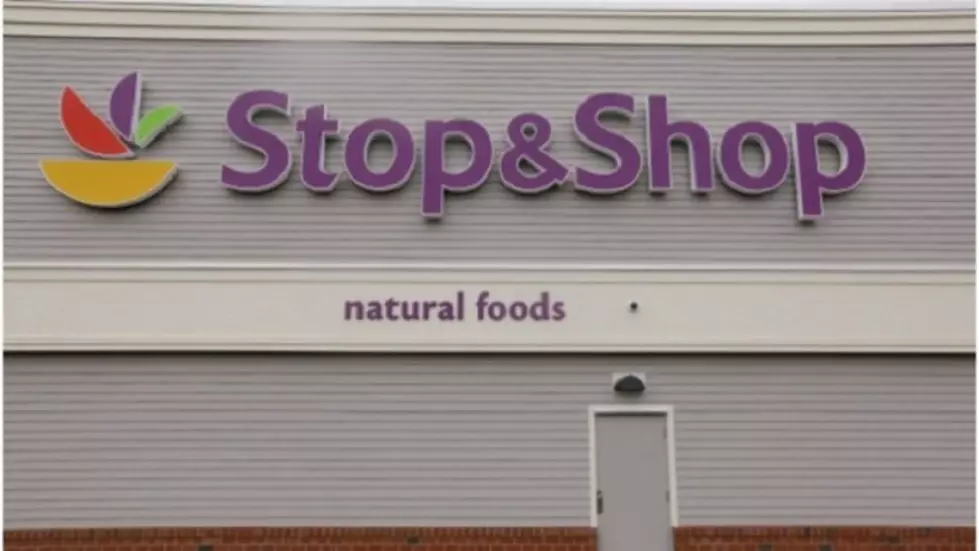 is stop and shop open on new years day