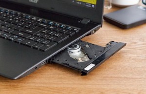 laptop with cd/dvd drive built in