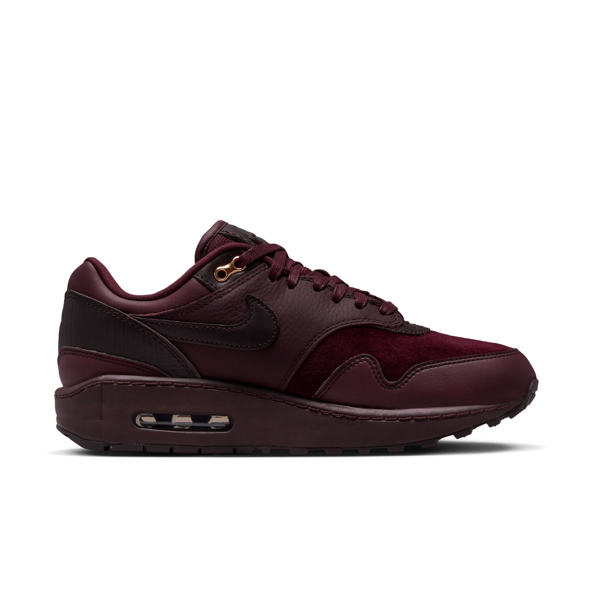 nike air max 1 trainers