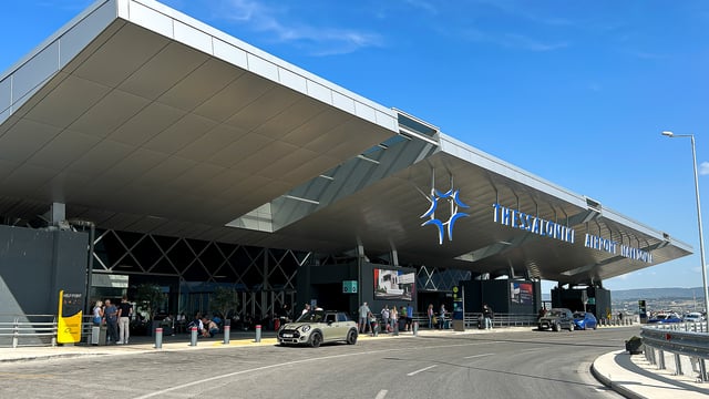 makedonia airport arrivals