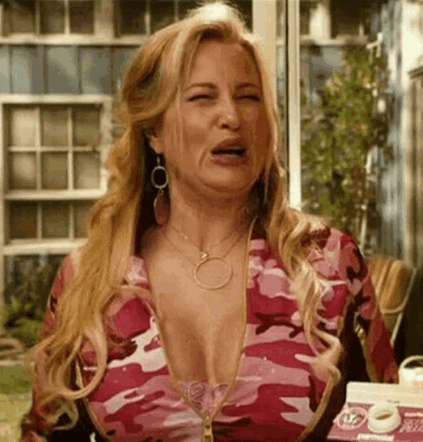 jennifer coolidge boob