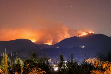 santorini wildfire risk