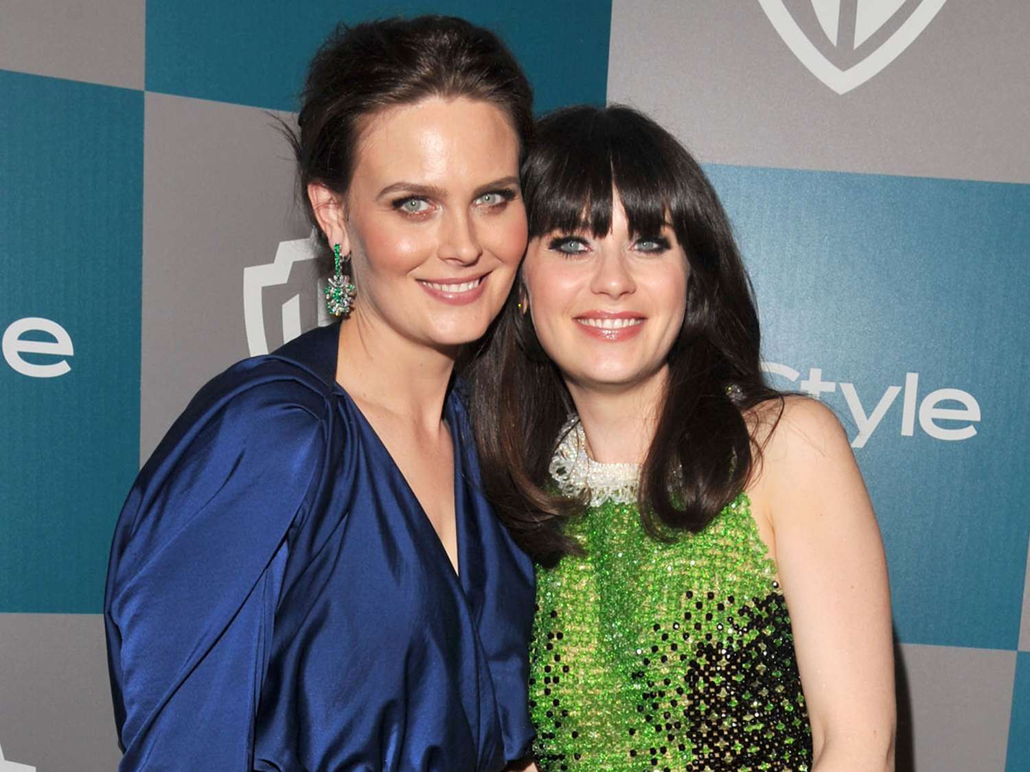 is emily deschanel deaf