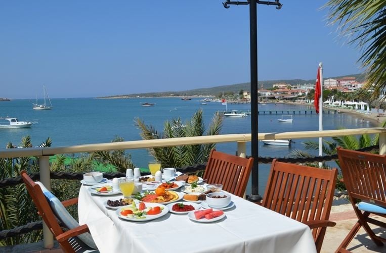 cunda panorama otel fiyat