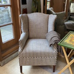 upholsterers near me