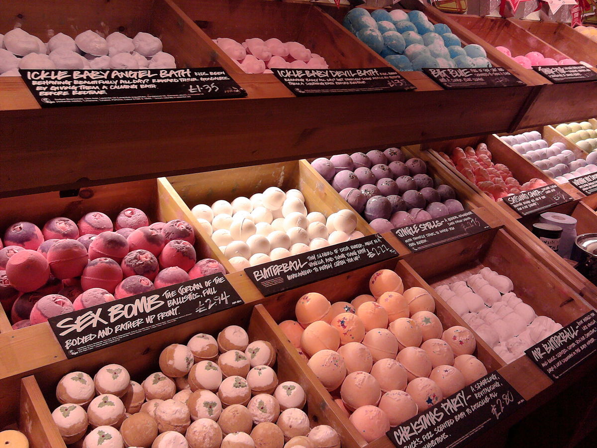 lush bath bombs