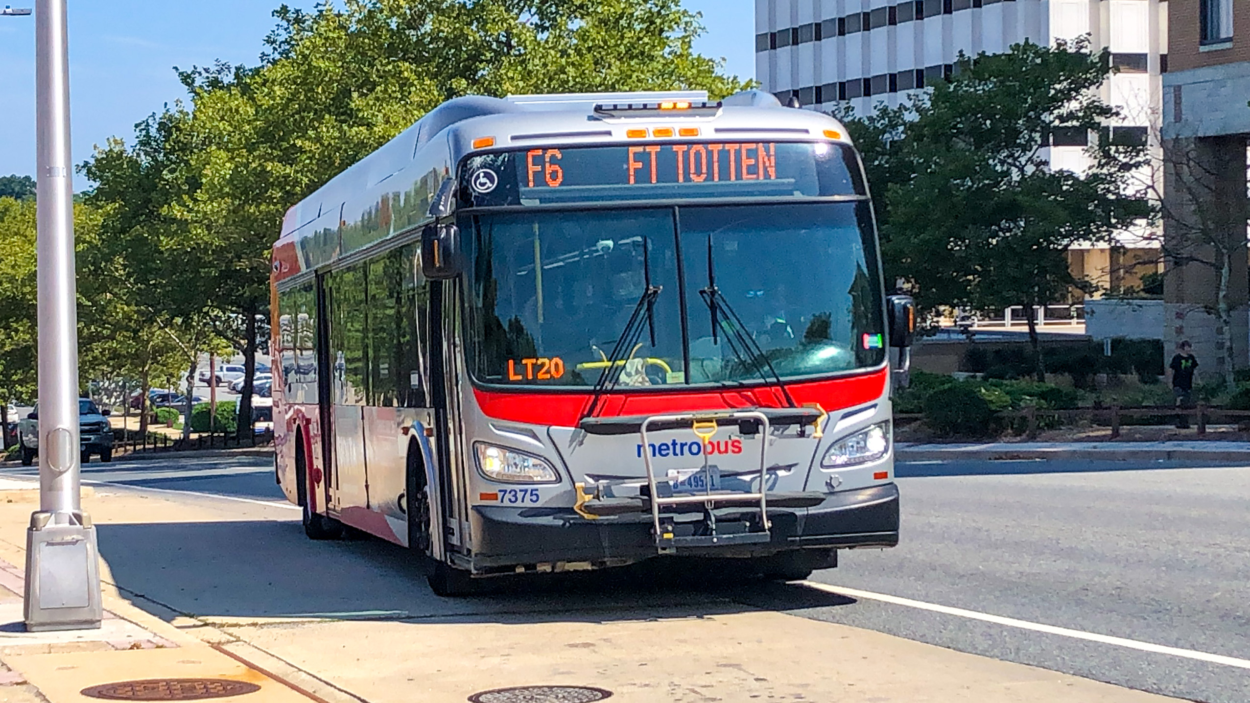 f6 bus schedule