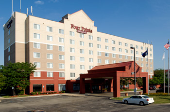 hotels park and fly detroit metro airport