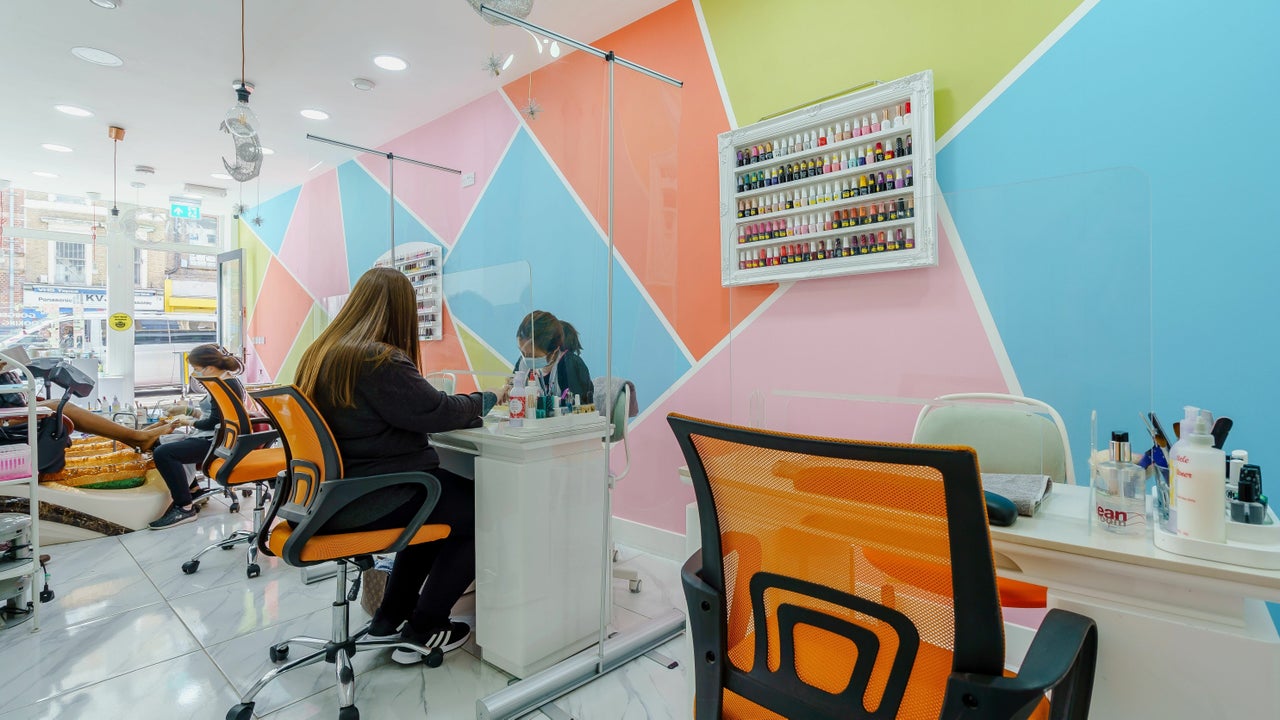 nail salon whitechapel