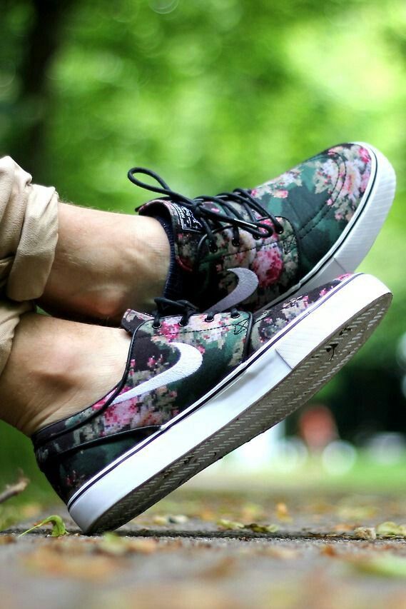 nike floral shoes