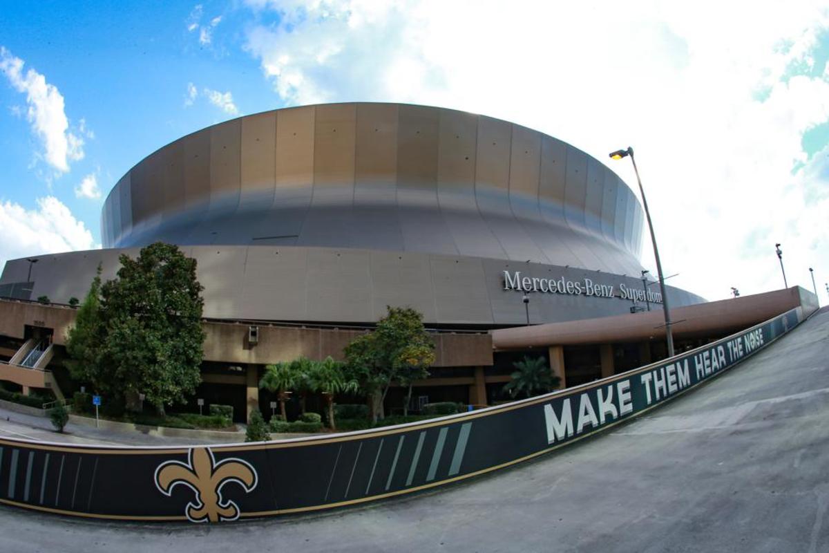 mercedes benz superdome stadium