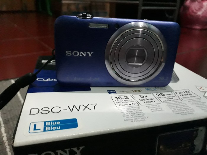 sony cyber shot wx7