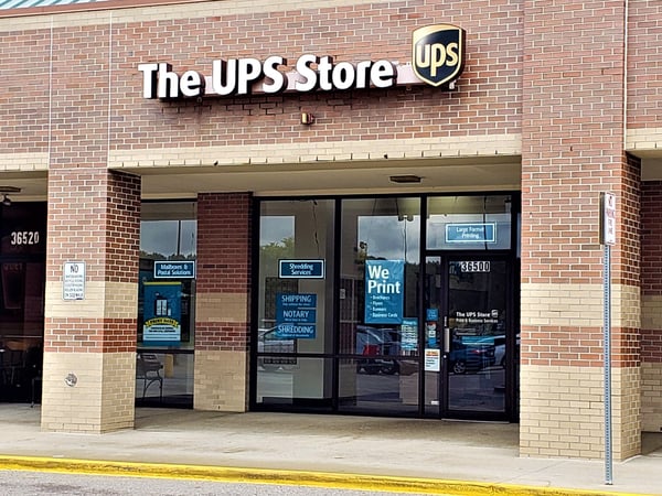 ups store my location