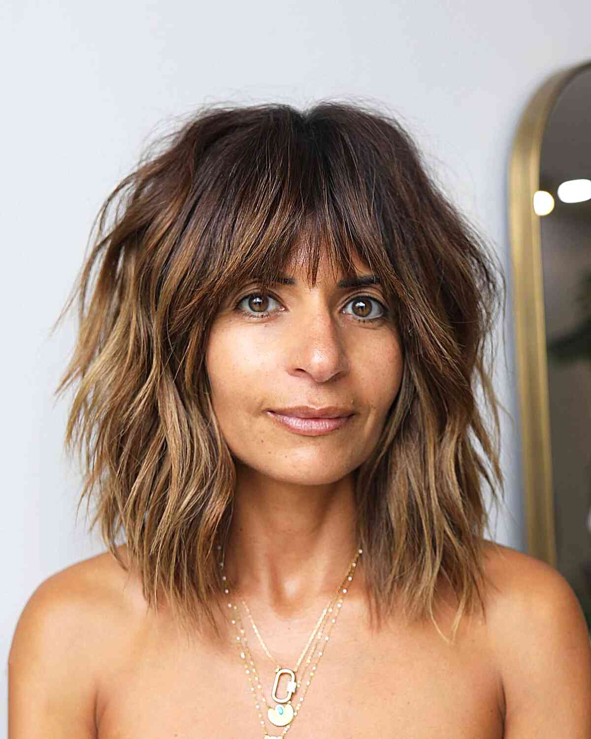 shaggy choppy medium layered hair