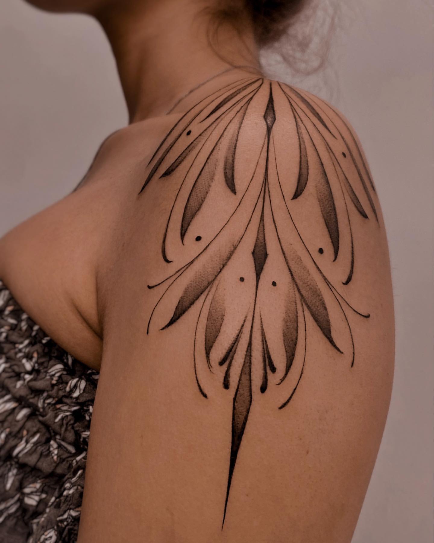 shoulder tattoos female