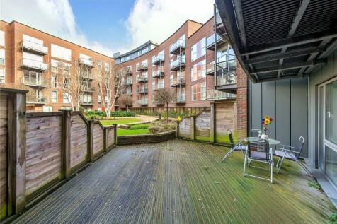 flats for sale in walton on thames