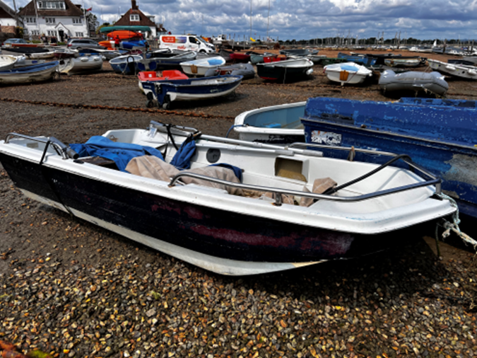 seized boat auctions uk 2022