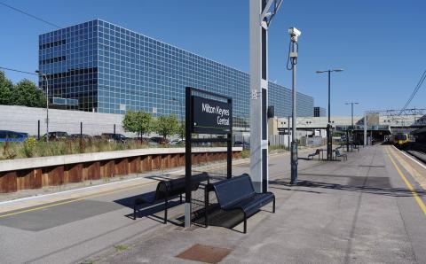 milton keynes train station arrivals