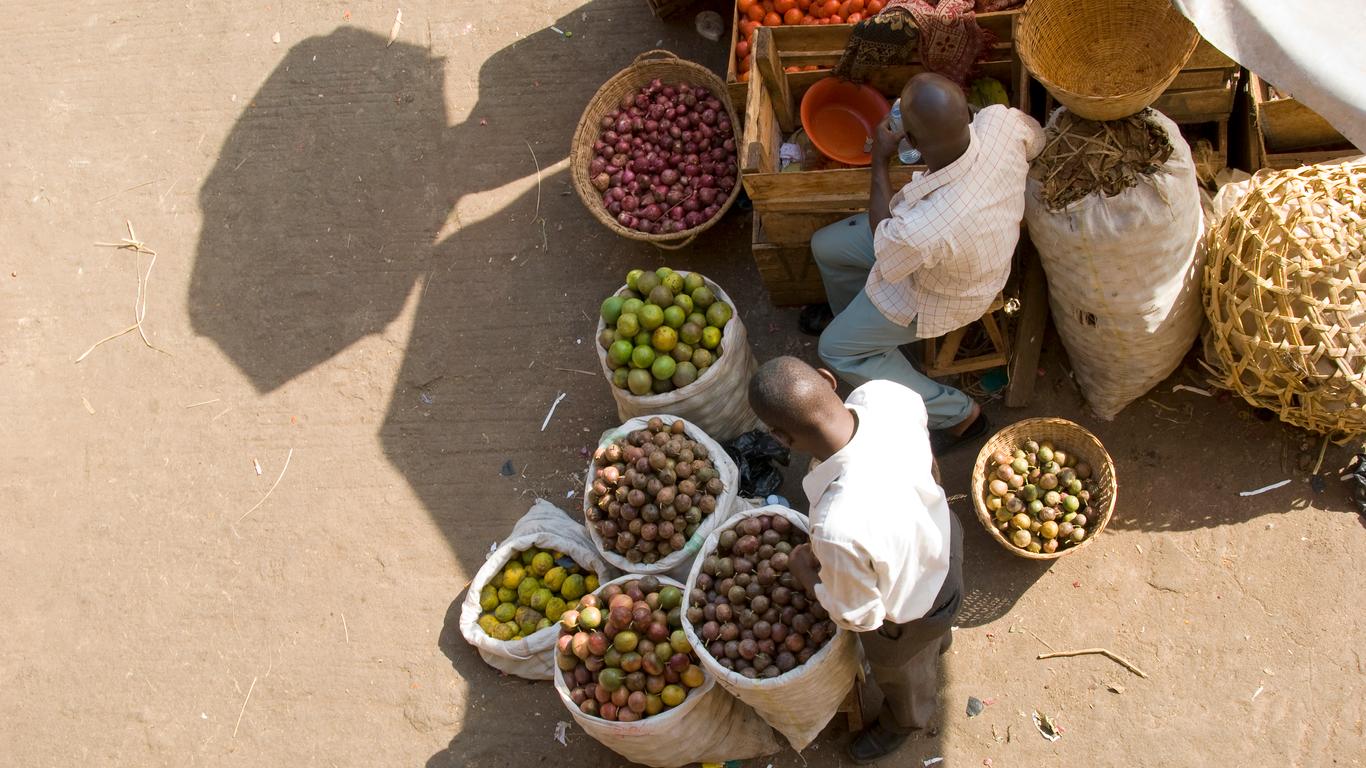 cheap flight to uganda