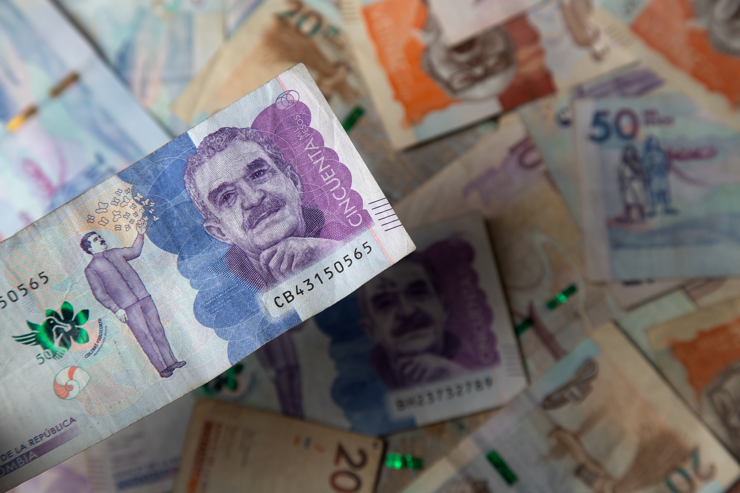 cuánto equivale un peso mexicano a un peso colombiano