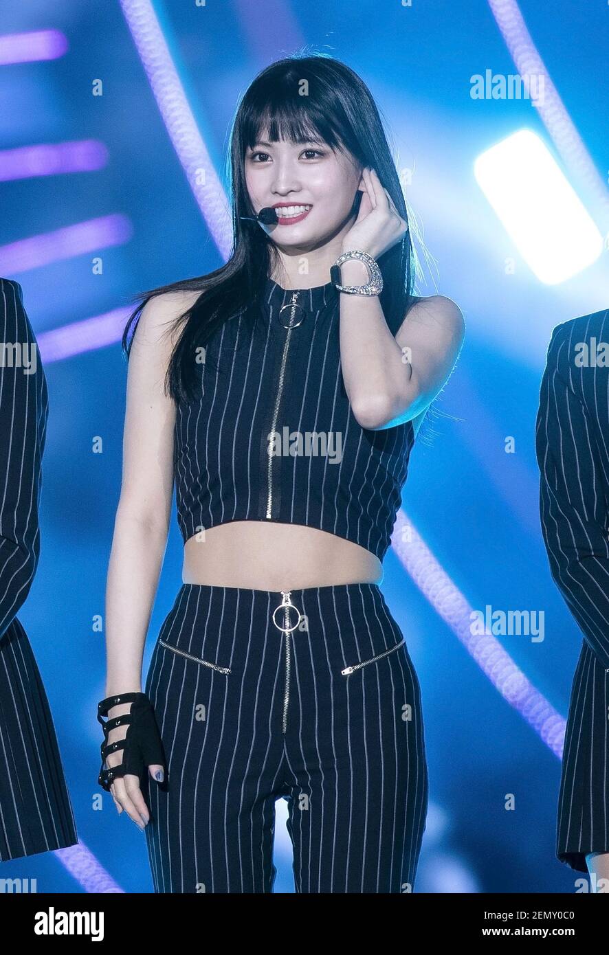 momo singer