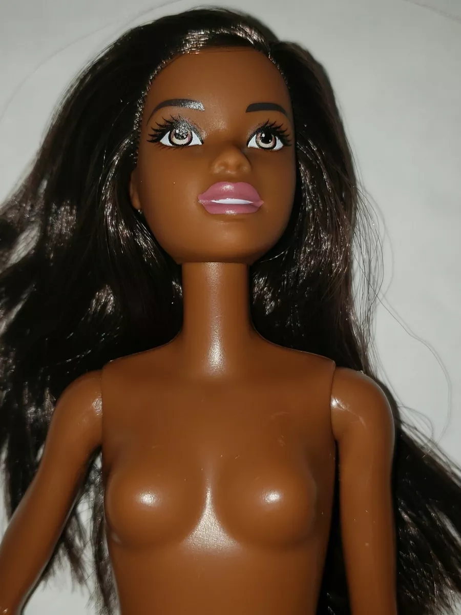 pinky doll nude