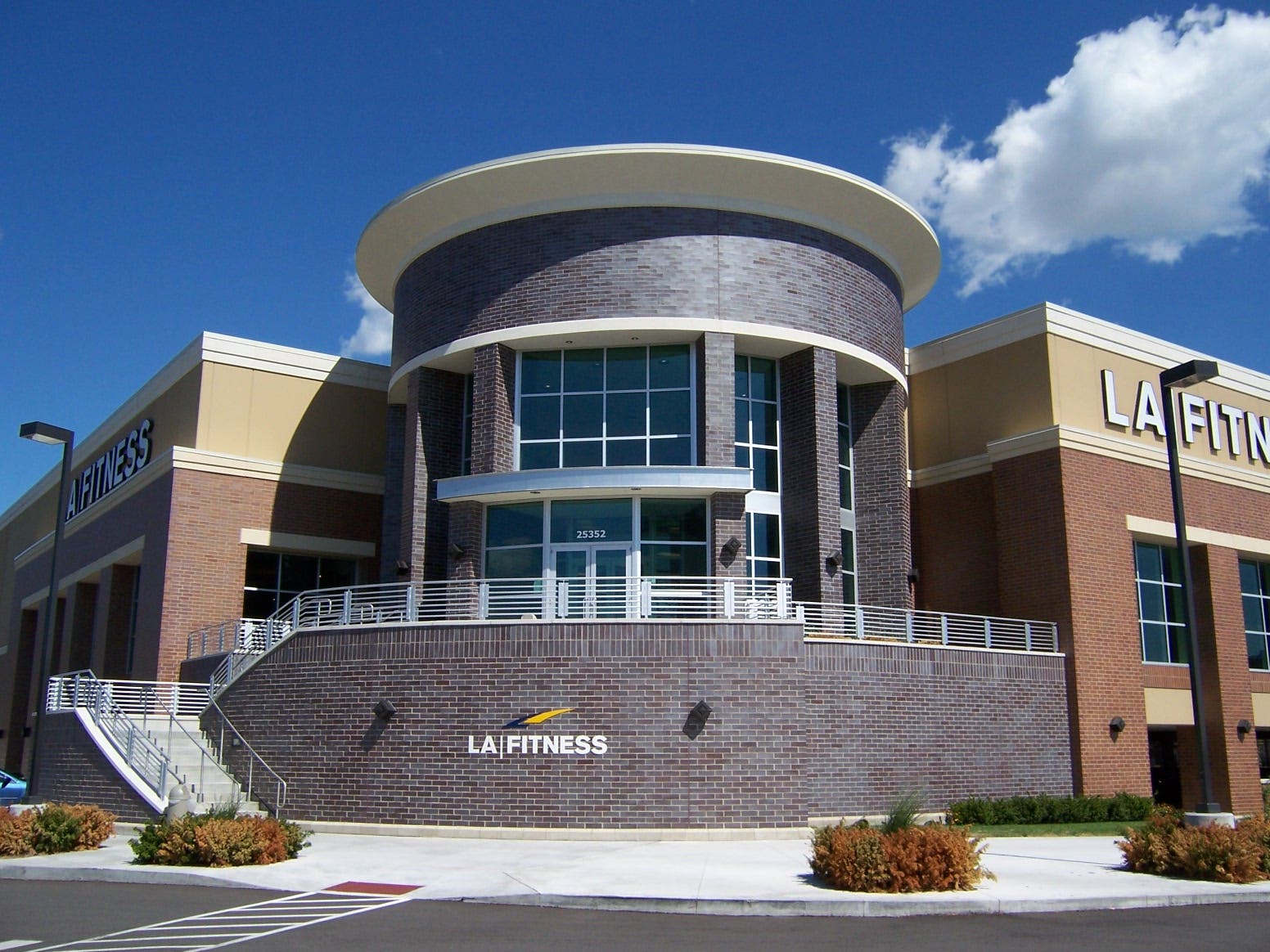 la fitness royal oak reviews