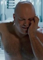 michael chiklis naked