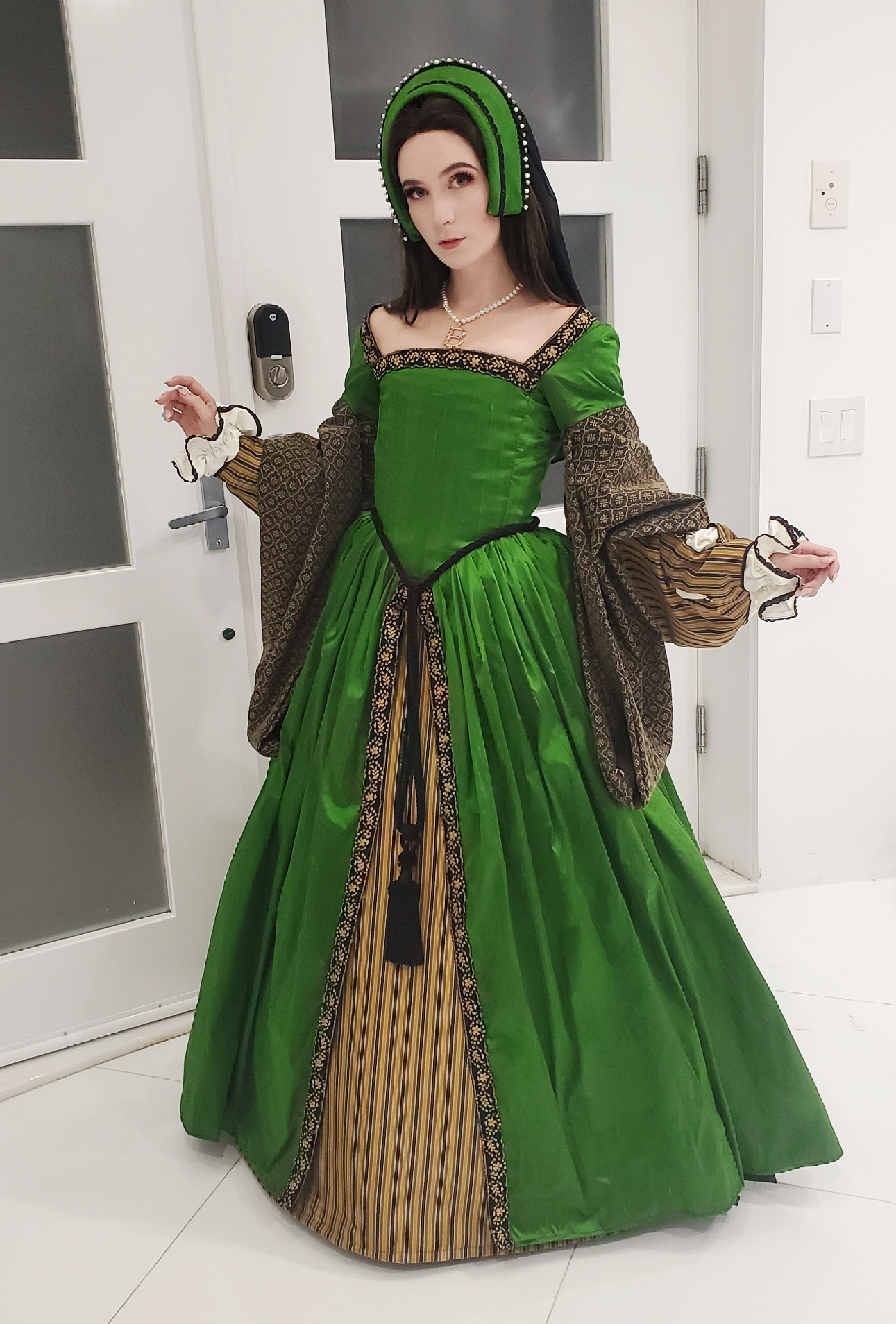 anne boleyn halloween costume