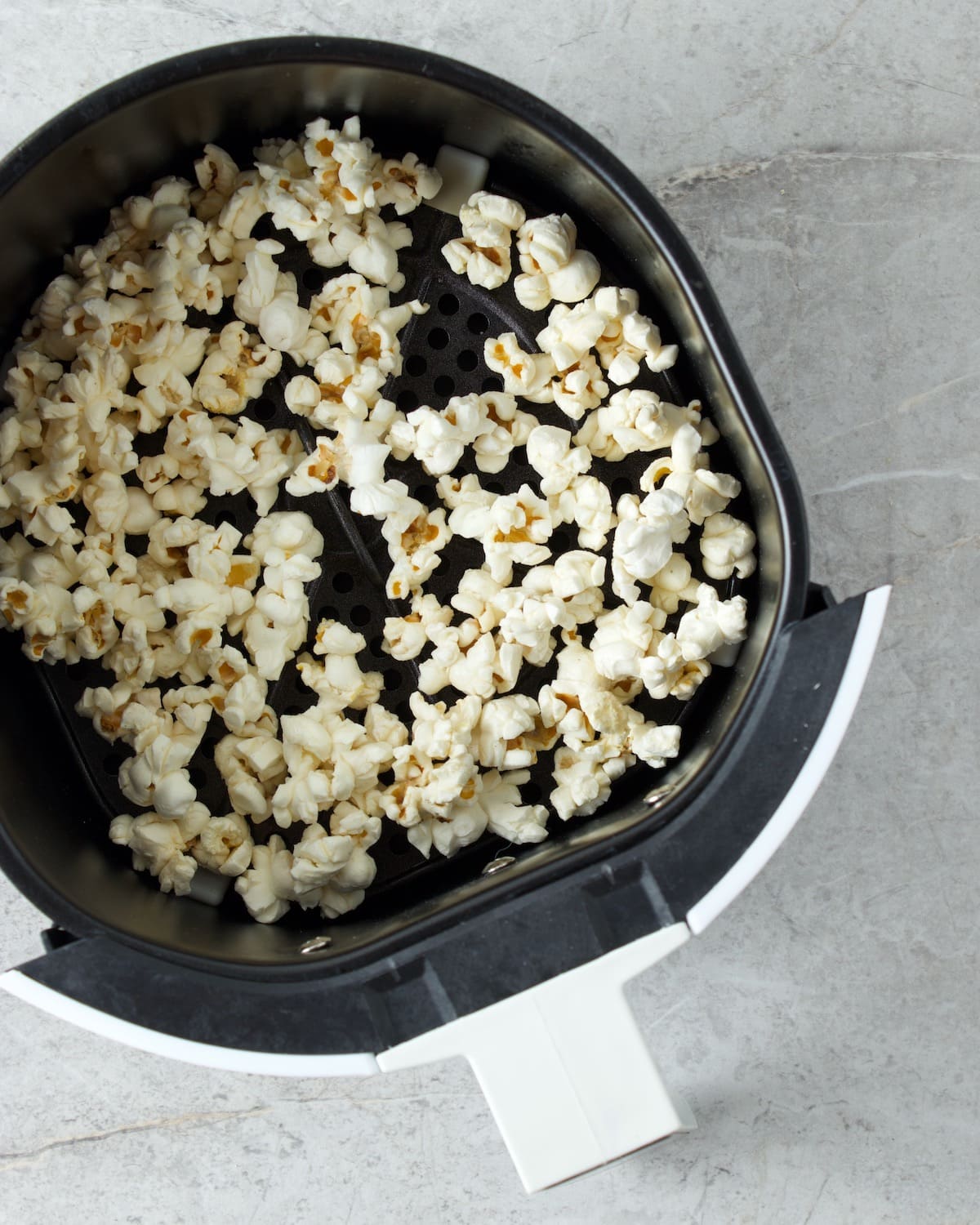 how do you reheat popcorn