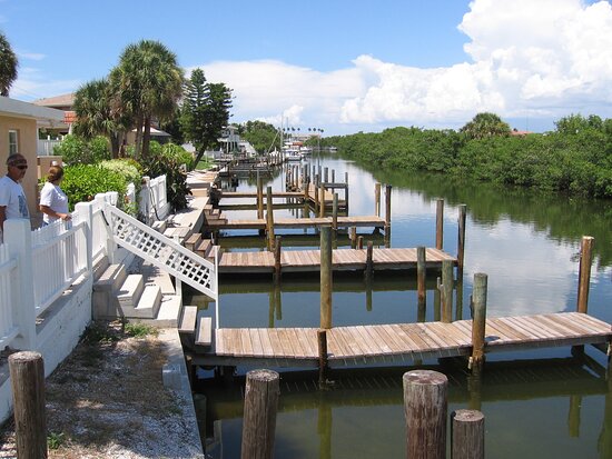 a beach retreat casey key