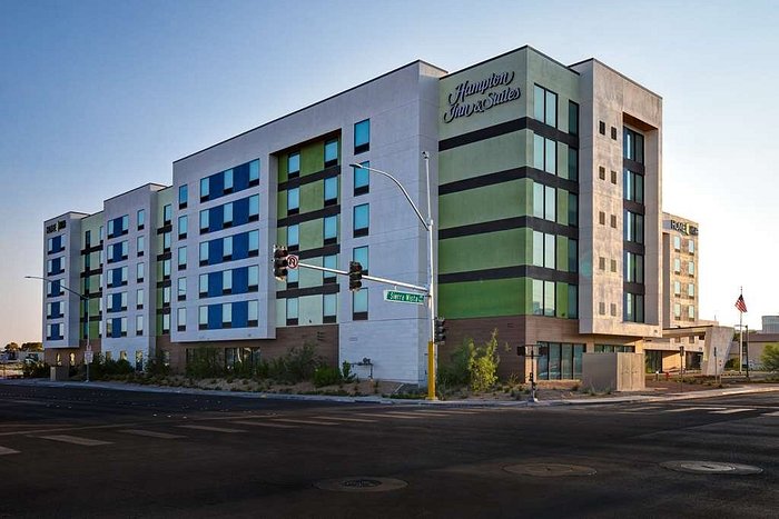 hampton inn suites las vegas