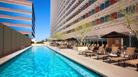 phoenix downtown hotels