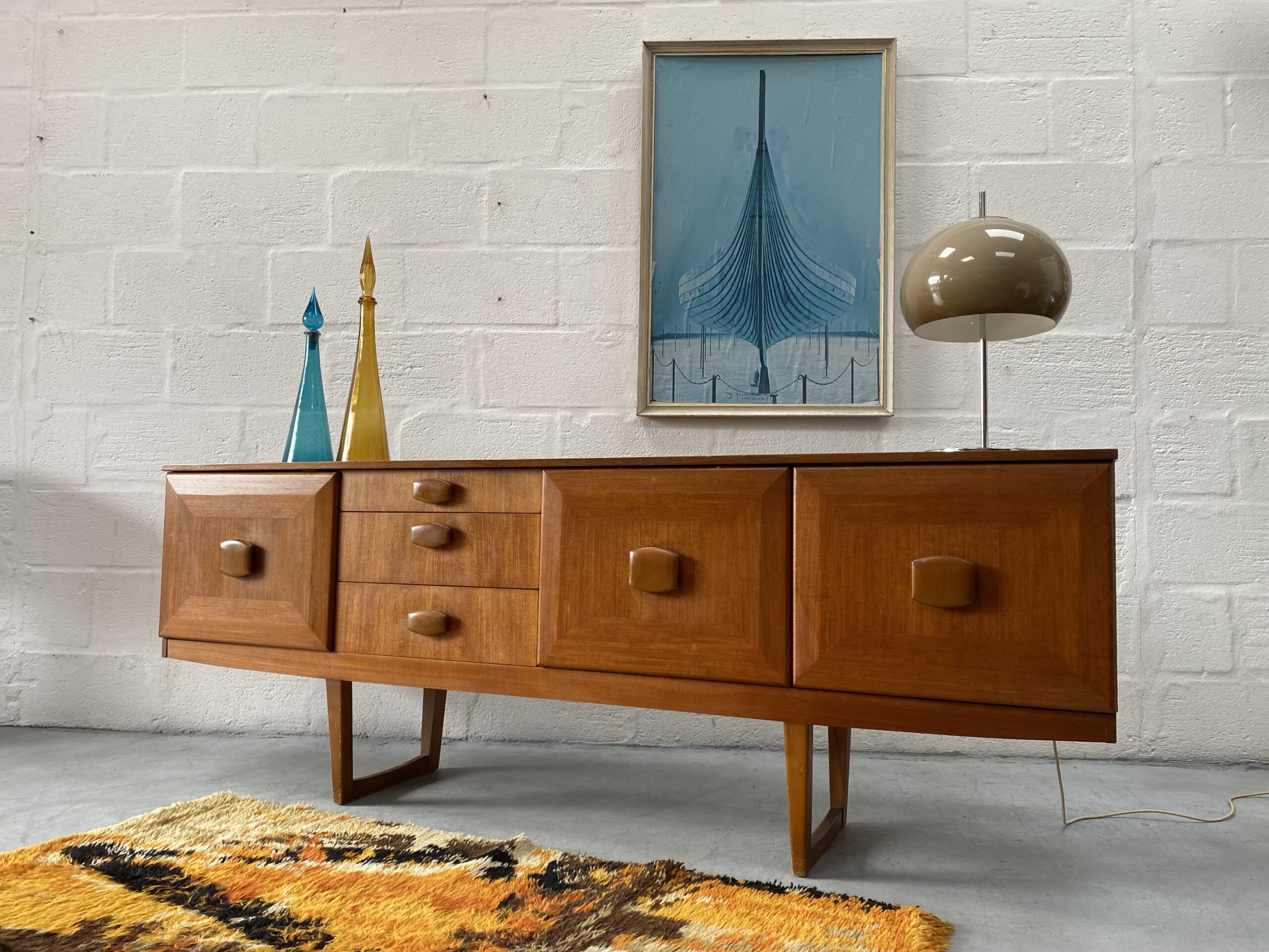 sideboard 1970s